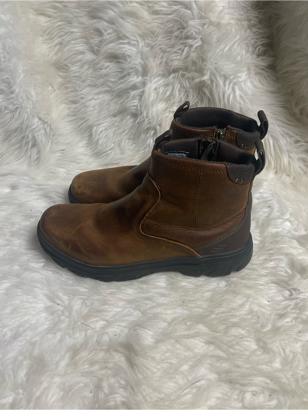 Skechers Men's Relaxed fit segment Brown Leather Boot Ankle Shoe SZ10.5.